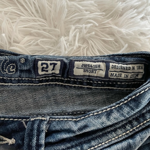 Miss Me Shorts- Size 27 - Picture 4 of 4